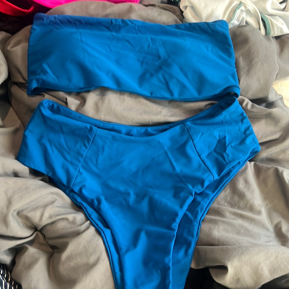 Bathing suit